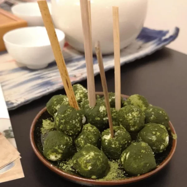 Boules de fromages au chèvres frais pour l'atelier Thés et Fromages chez Agatto